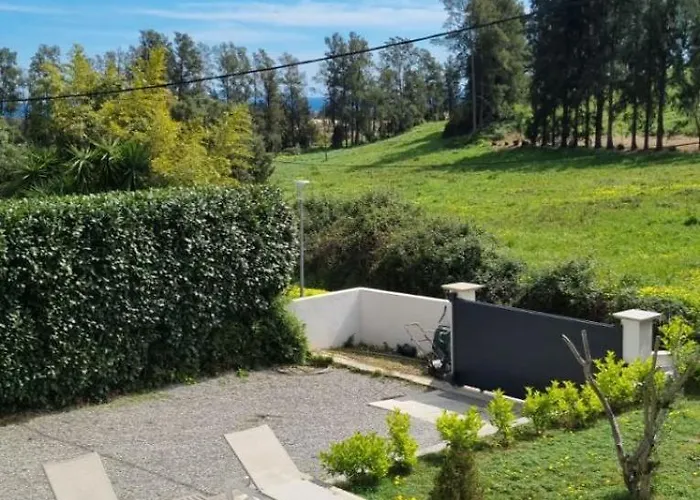 Rez De Avec Piscine Privee, Wifi, Jardin Cloture *